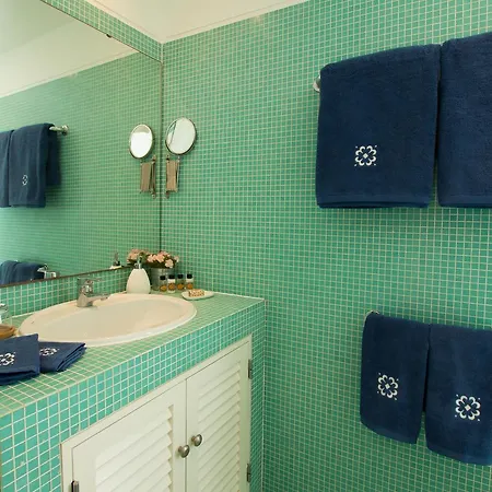 Amazing Homes & Villas - Casa Das Pedras بيت للعطل *